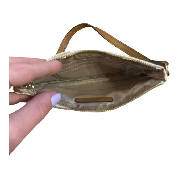 MICHAEL KORS Beige Wristlet - Picture 4 of 4